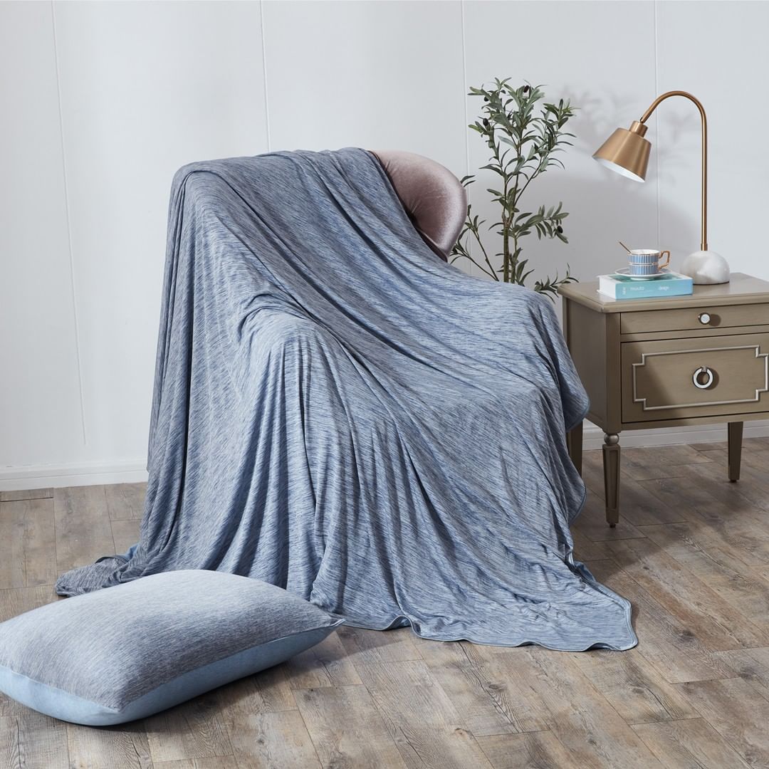 Elegear Cooling Blanket Blue