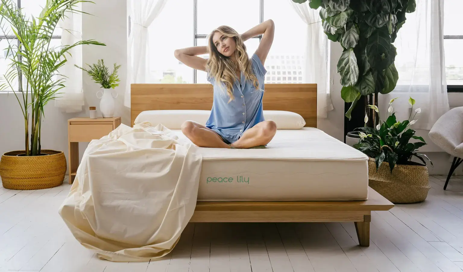 Peace Lily Hybrid Mattress